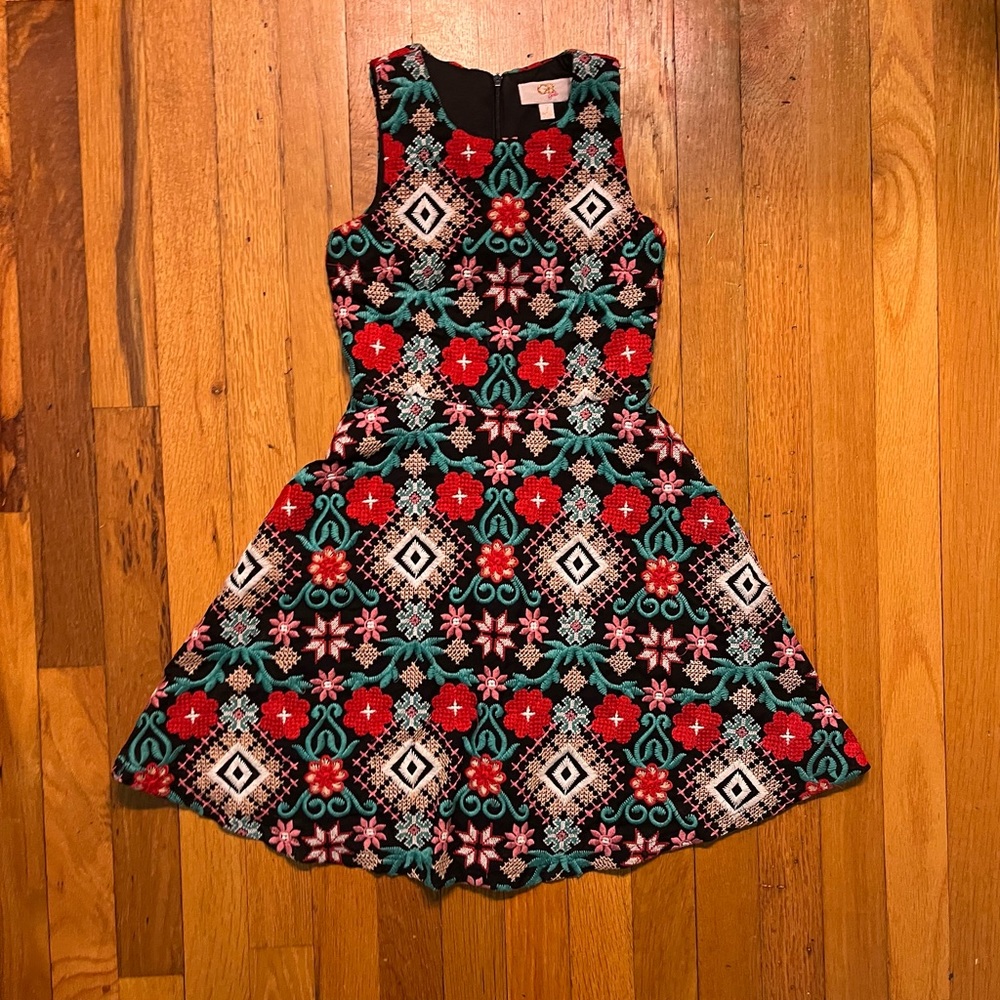 GB girls Embroidered Dress size 7 red & green